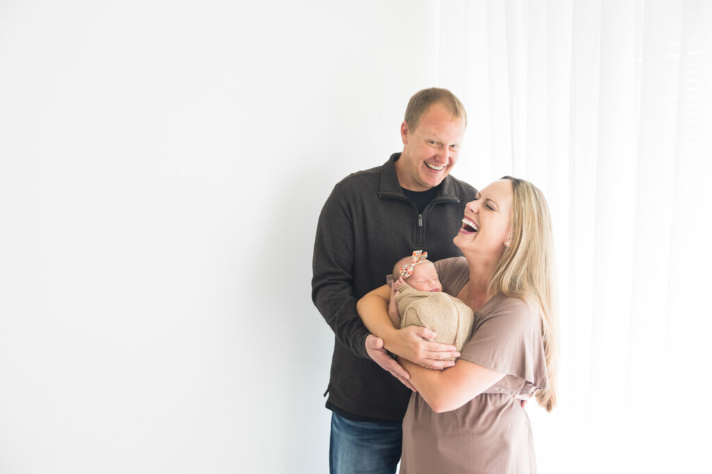 Family photos at newborn photography studio | Kelly Adrienne Photography 