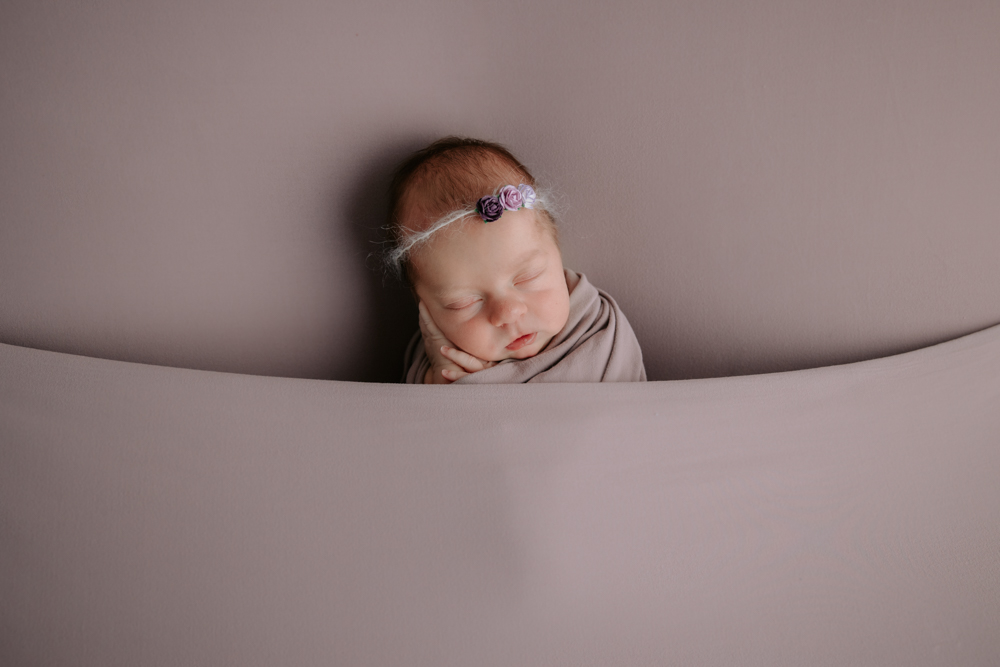 Saige - Kelly Adrienne Pittsburgh Newborn Photography