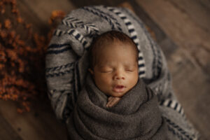 Antonio - Kelly Adrienne Pittsburgh Newborn Photography