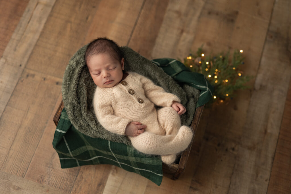 green Christmas newborn setup  | Kelly Adrienne Photography
