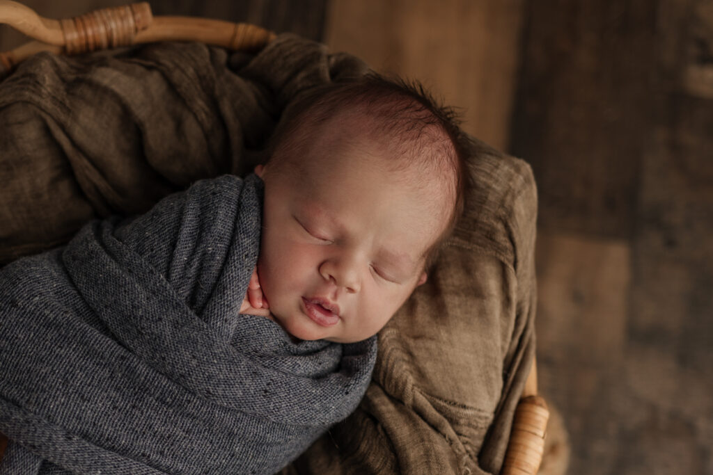 natural wrapped newborn  | Pittsburgh newborn photographer
