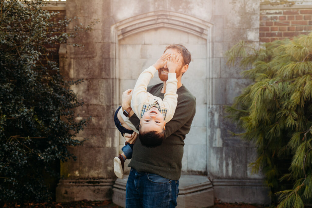 Dad and son at park photo session in Pittsburgh, PA | Kelly Adrienne Photography
