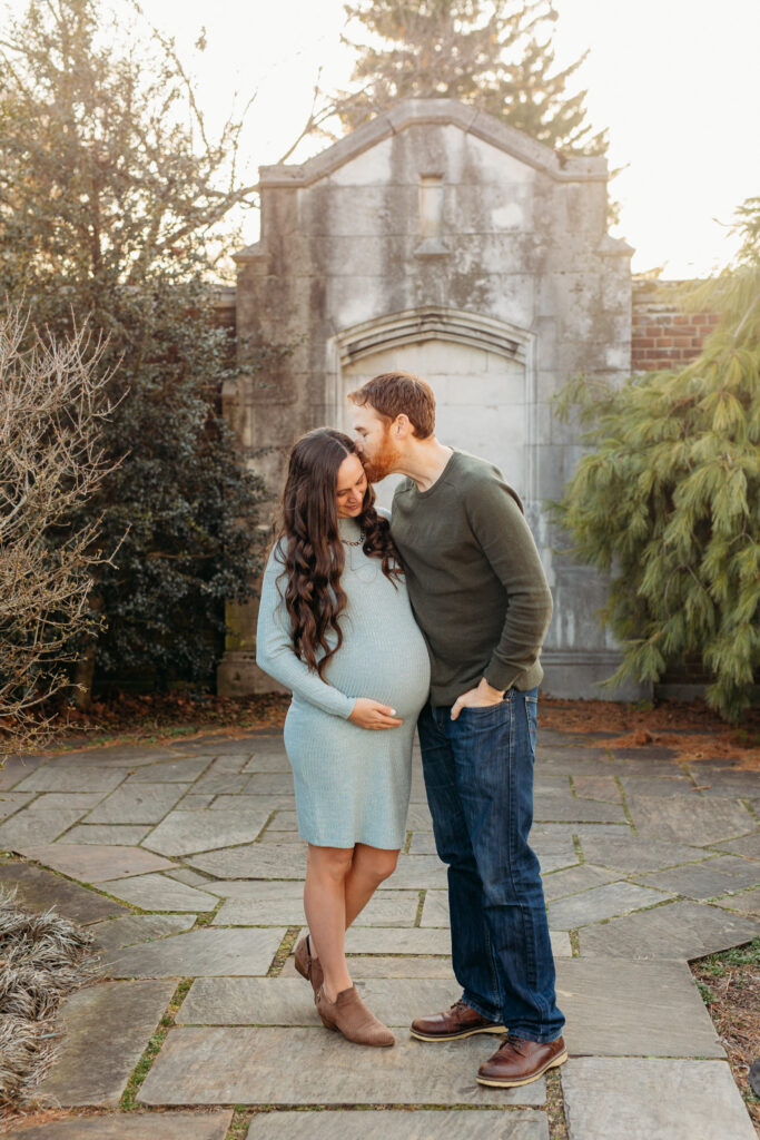 maternity photos at Mellon Park in Pittsburgh | Kelly Adrienne Photography