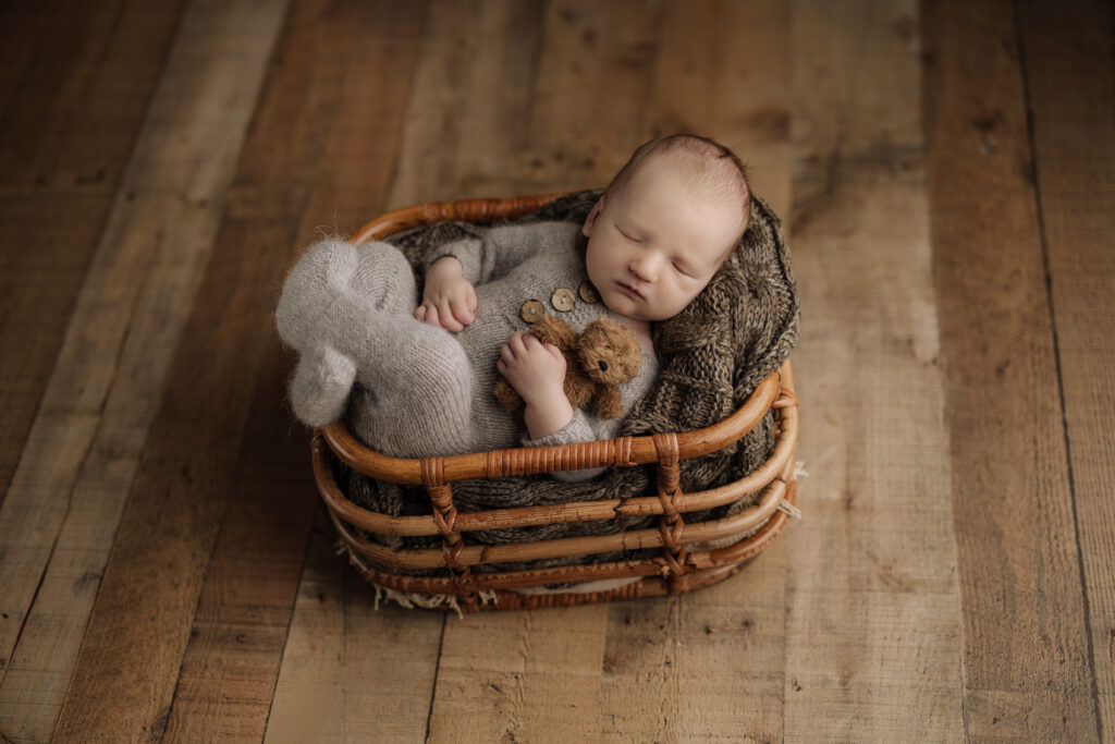 Kelly Adrienne Photography | newborn baby boy