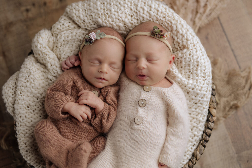 twin baby girl newborn session | Kelly Adrienne Photography