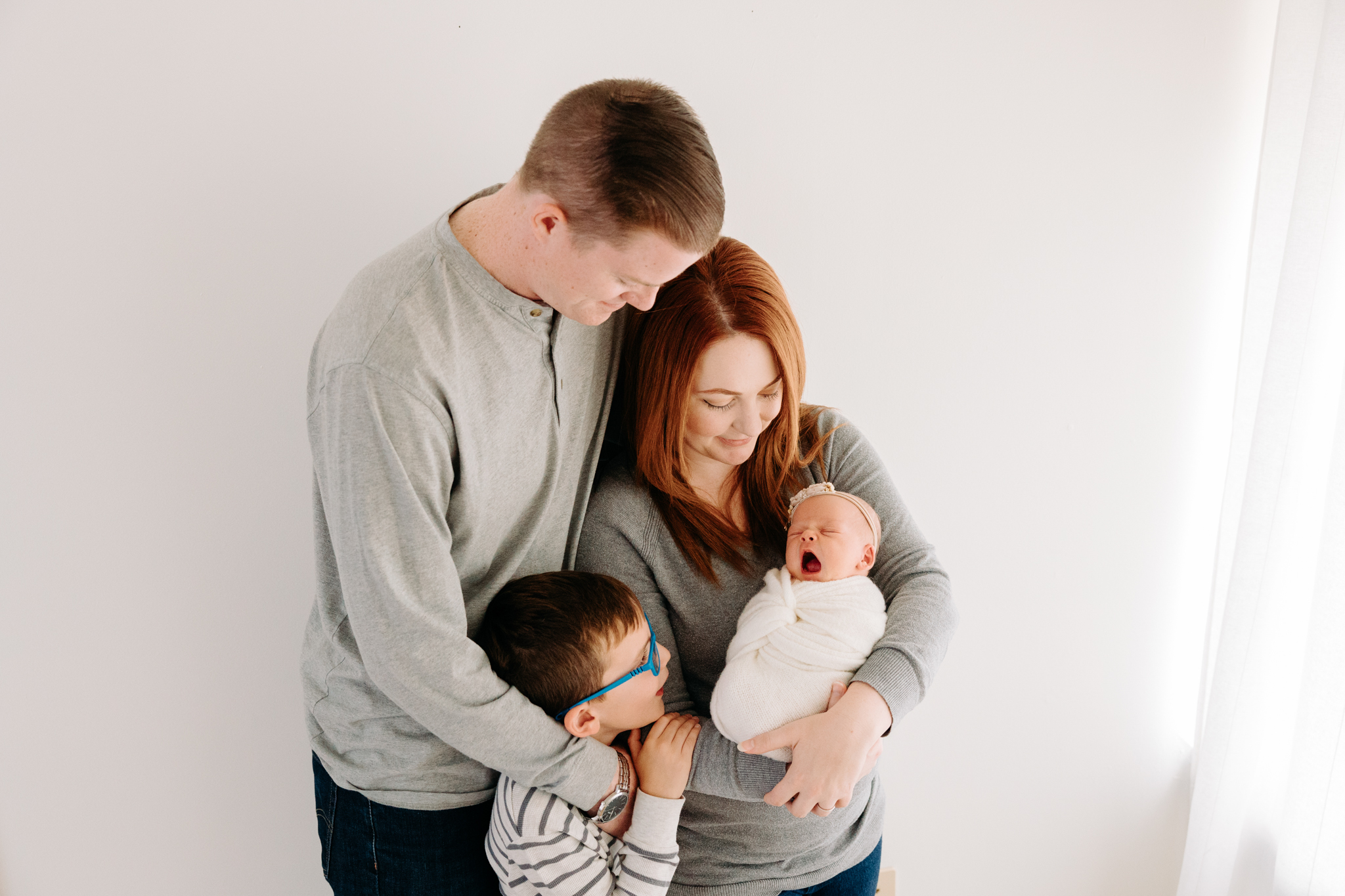 newborn and family photo session | Kelly Adrienne Photography