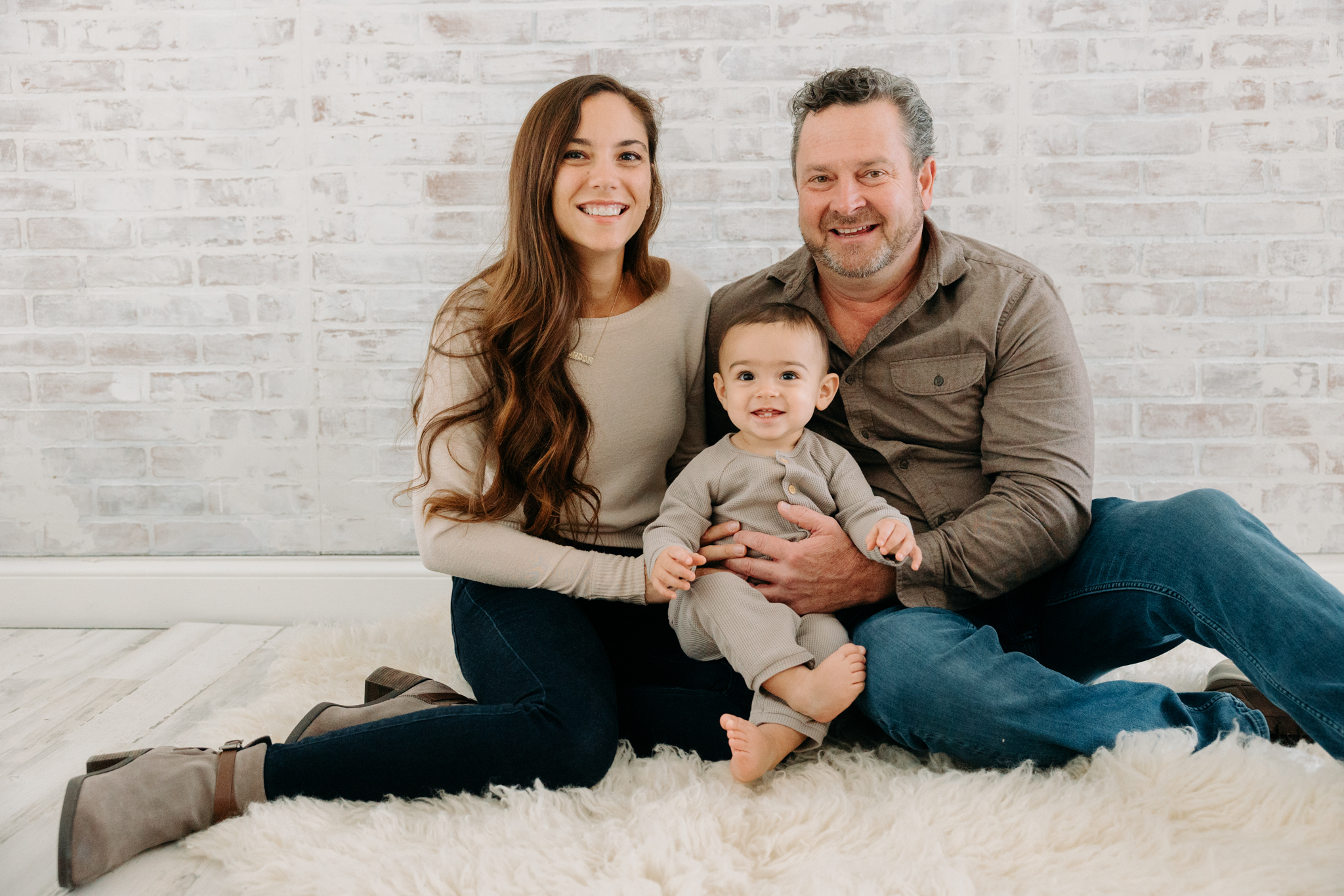 one-year-old photos with family at Pittsburgh photography studio | Kelly Adrienne Photography