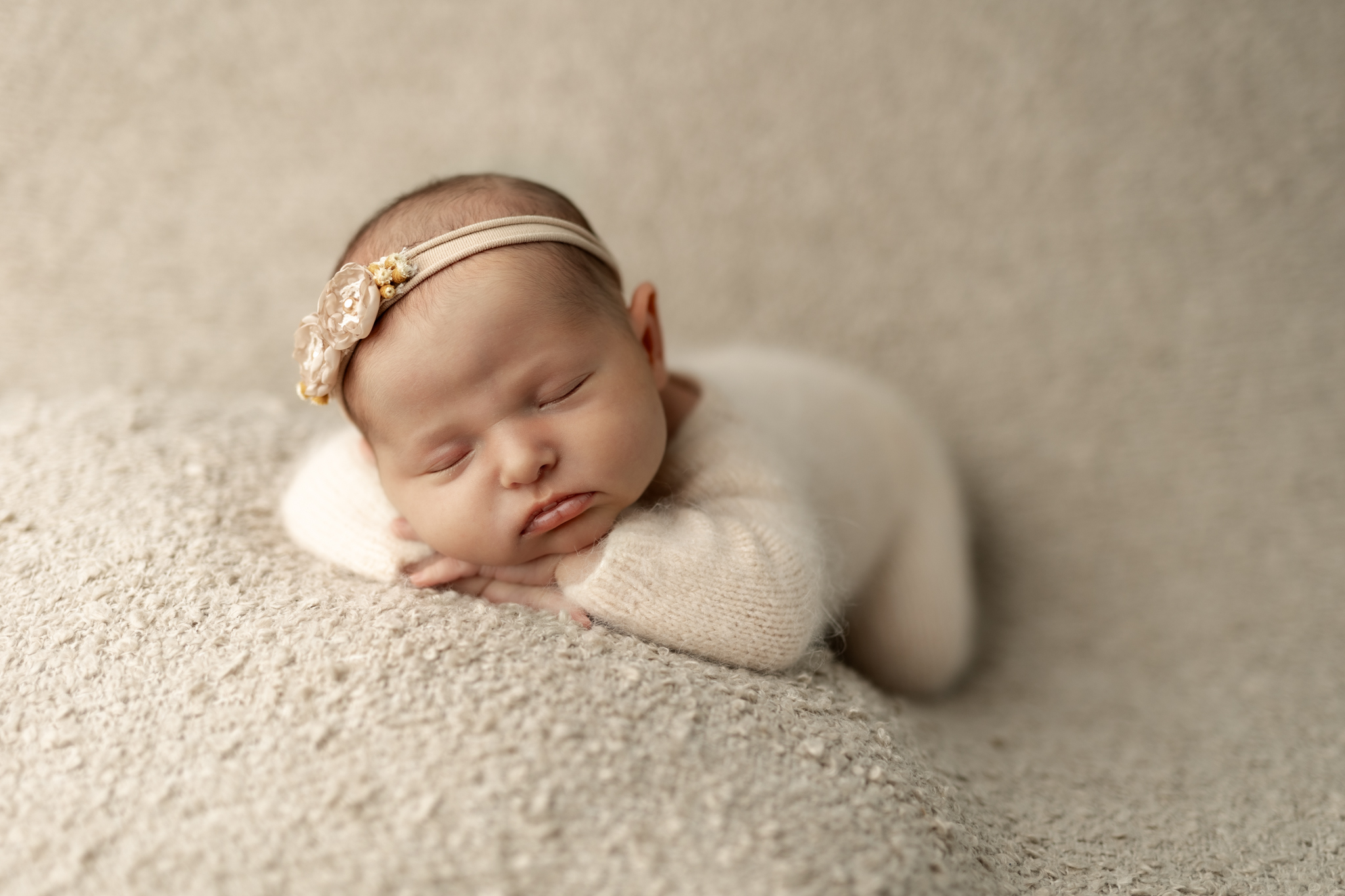 newborn girl photo session at Kelly Adrienne Photography
