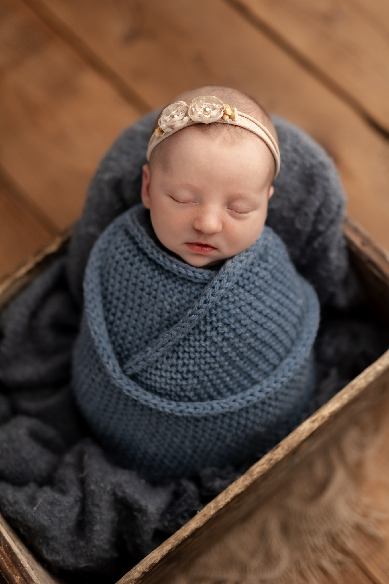 newborn girl session using blue | Kelly Adrienne Photography